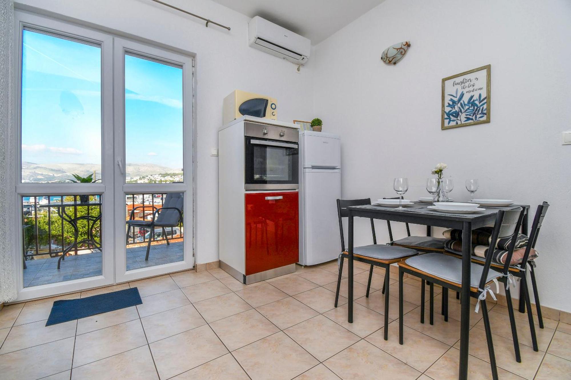 Apartment Mara Trogir Extérieur photo
