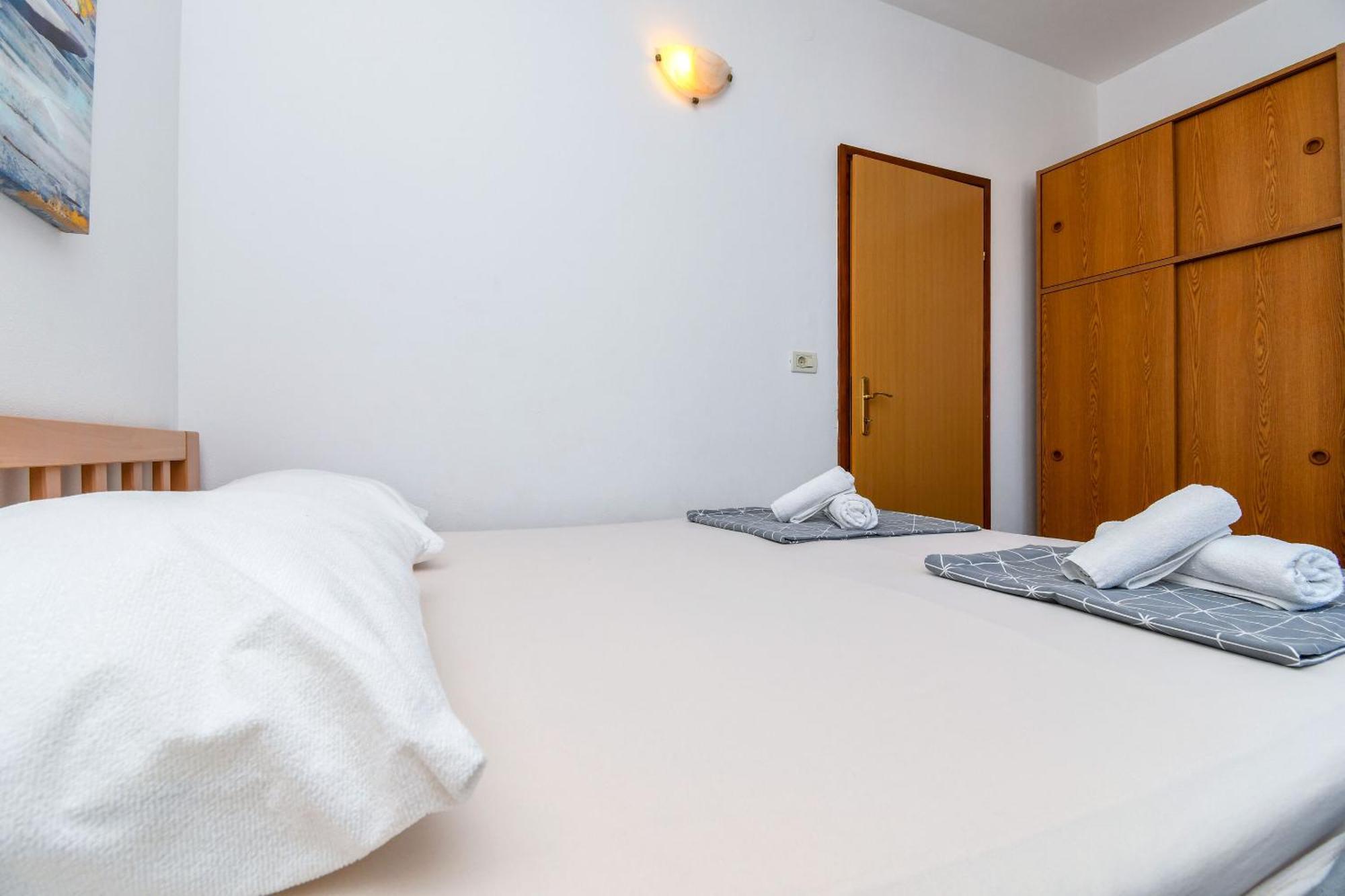 Apartment Mara Trogir Extérieur photo