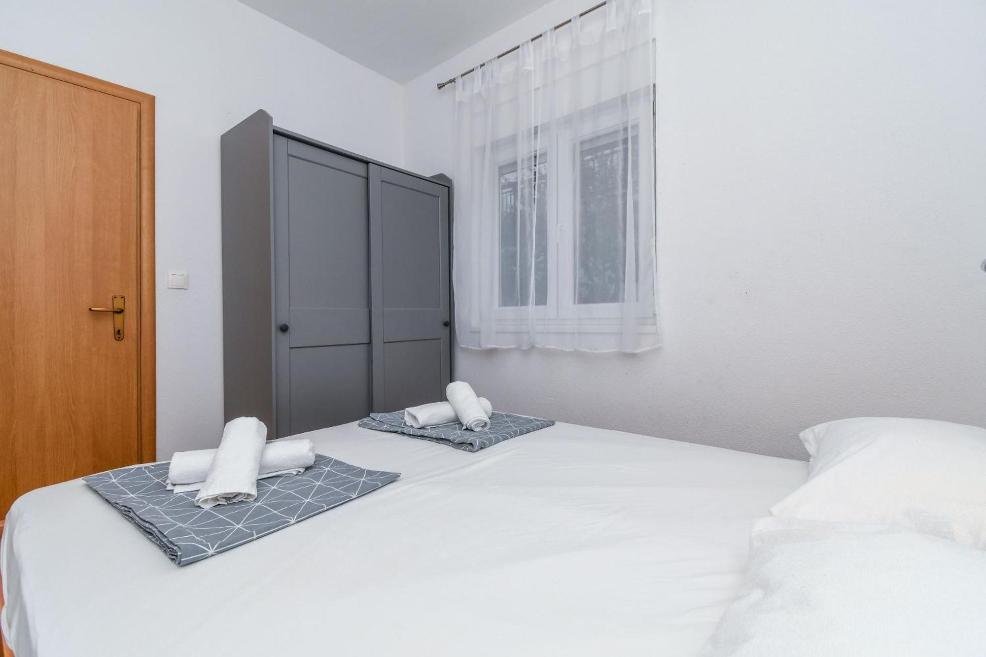 Apartment Mara Trogir Extérieur photo