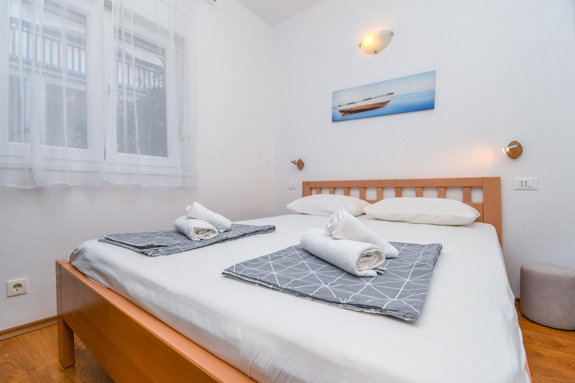 Apartment Mara Trogir Extérieur photo