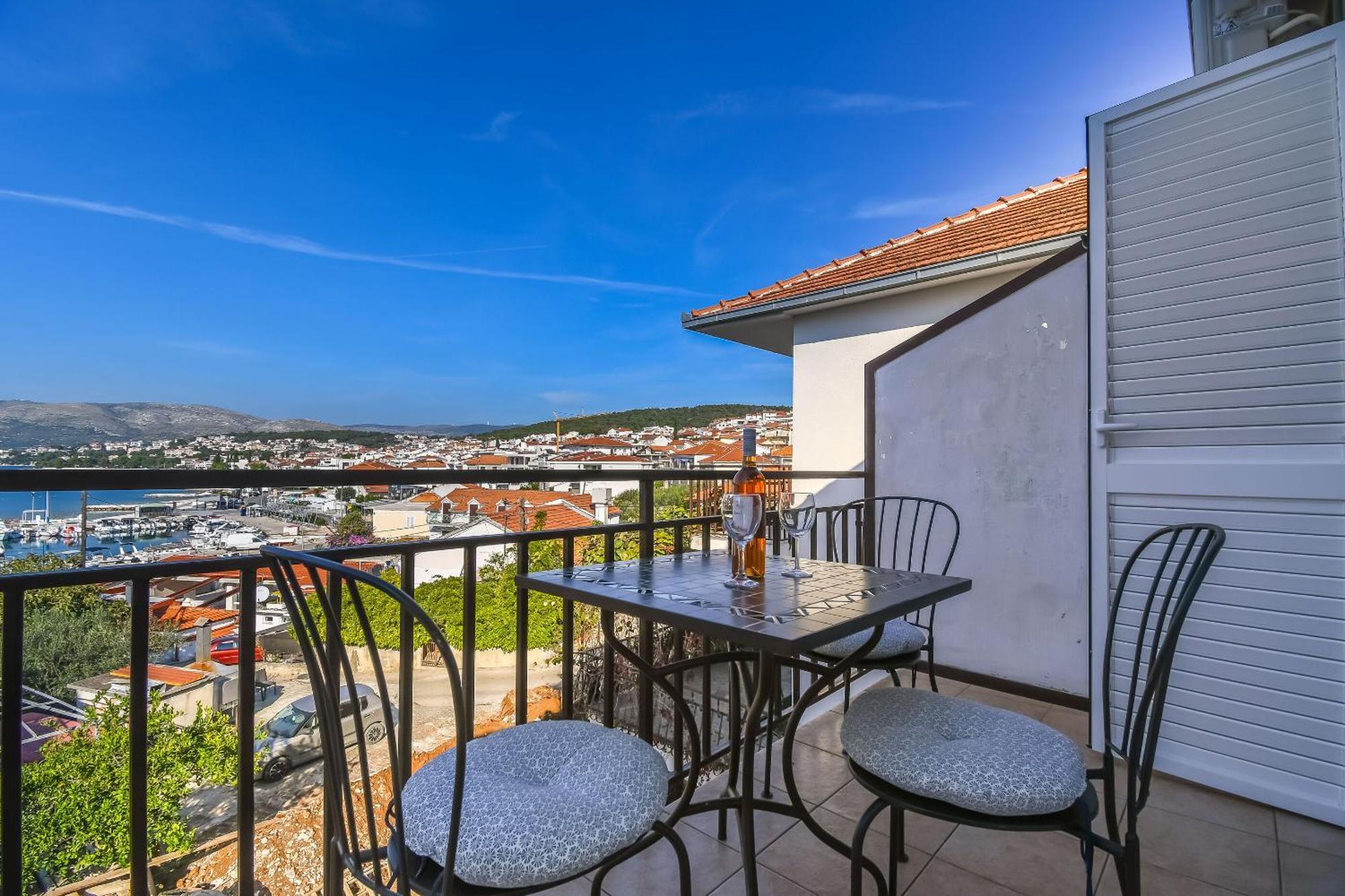 Apartment Mara Trogir Extérieur photo